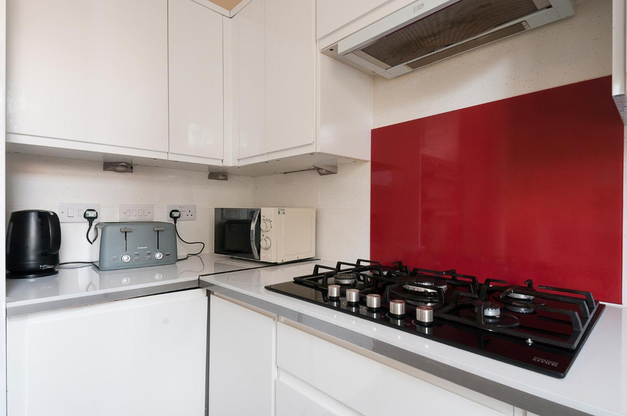 2 Bed Property, Sleeps 5, Free Parking, Near City Centre EDI Kültér fotó